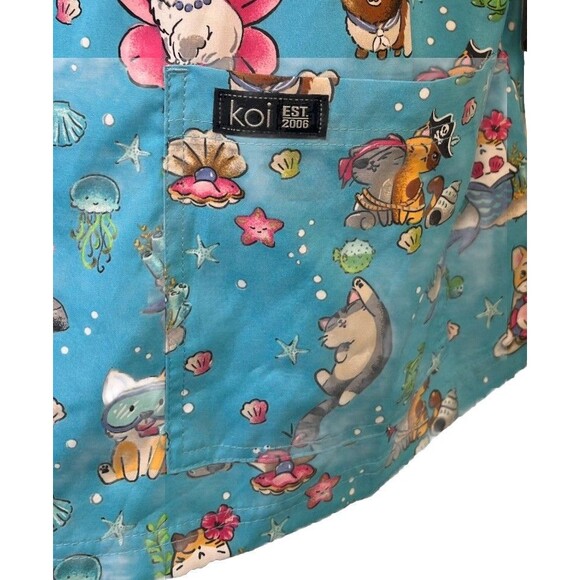 Koi Basics Critters Under The Sea Cats Women's 2-Pocket STRETCH Scrub NWT Sz L - Picture 2 of 12
